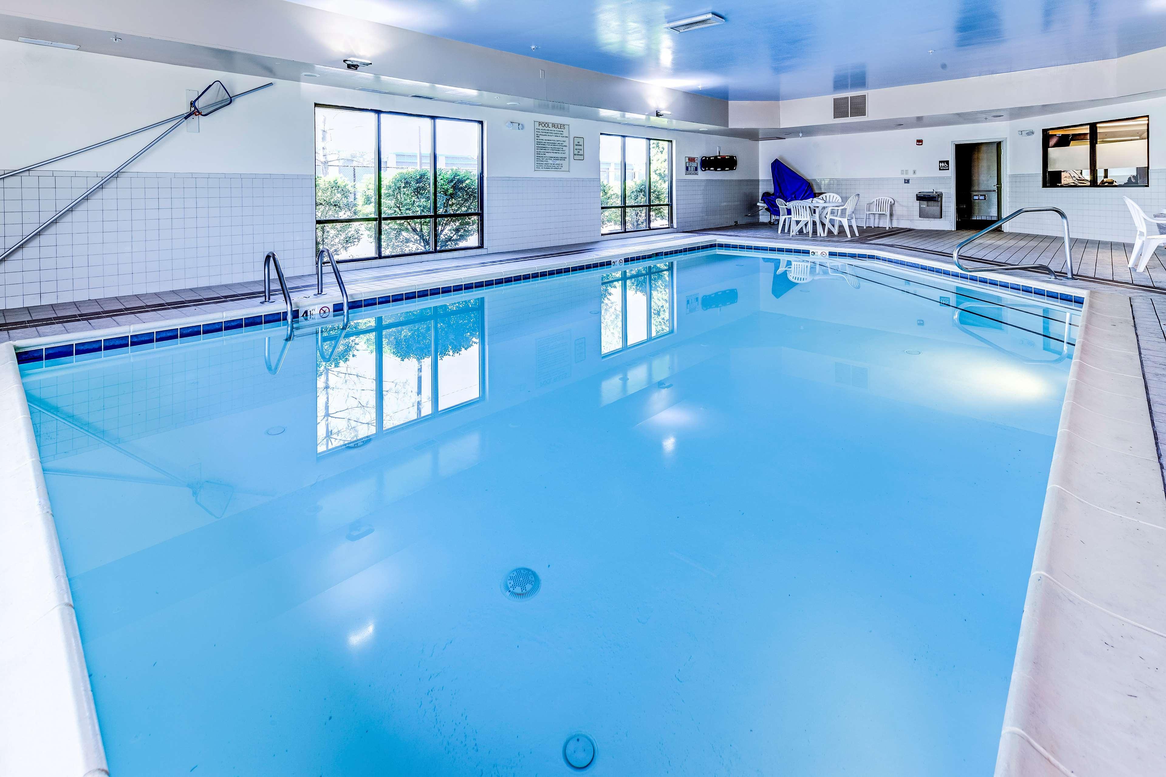 Hampton Inn Columbus I-70E/Hamilton Road Екстер'єр фото