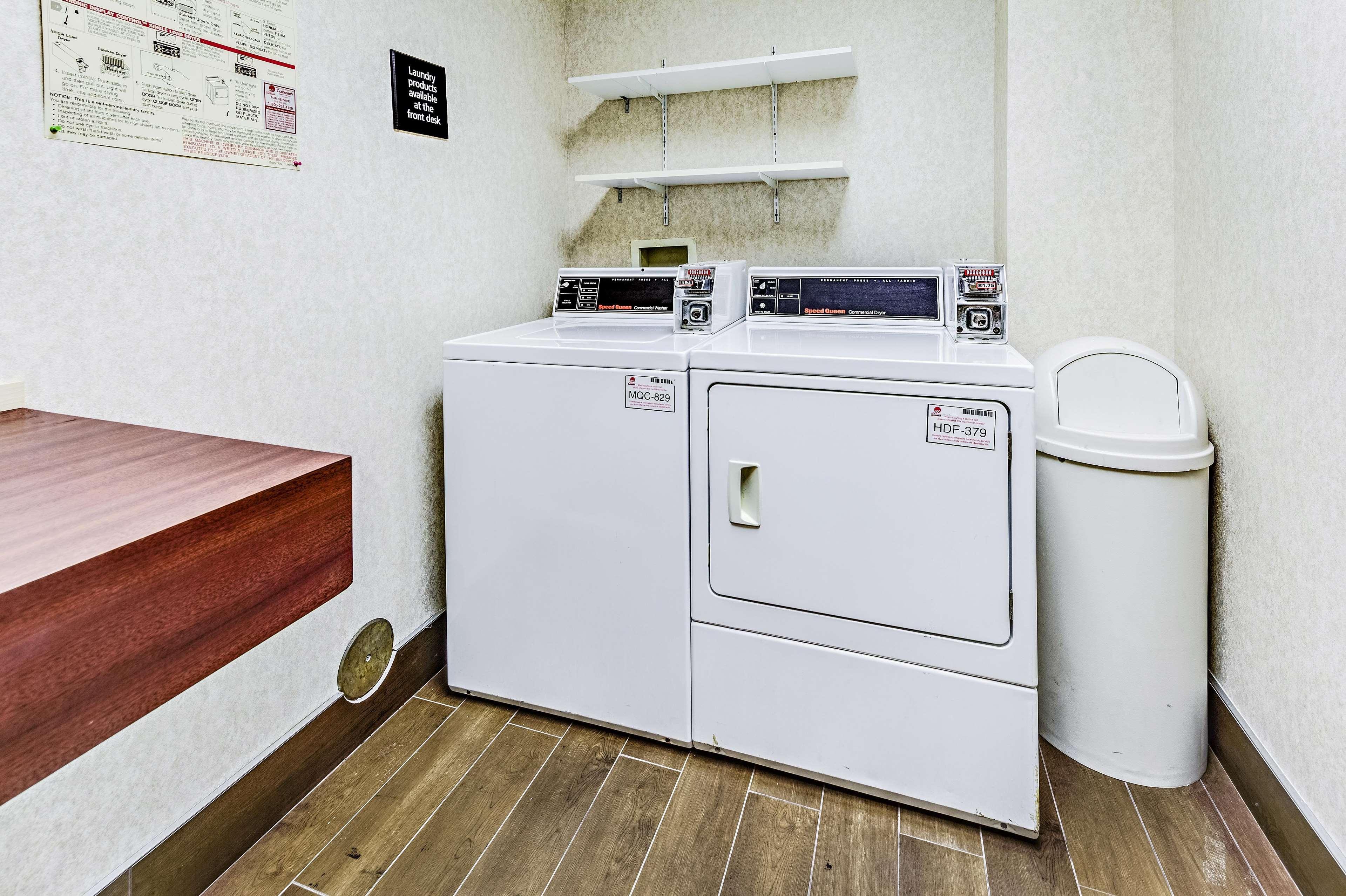 Hampton Inn Columbus I-70E/Hamilton Road Екстер'єр фото