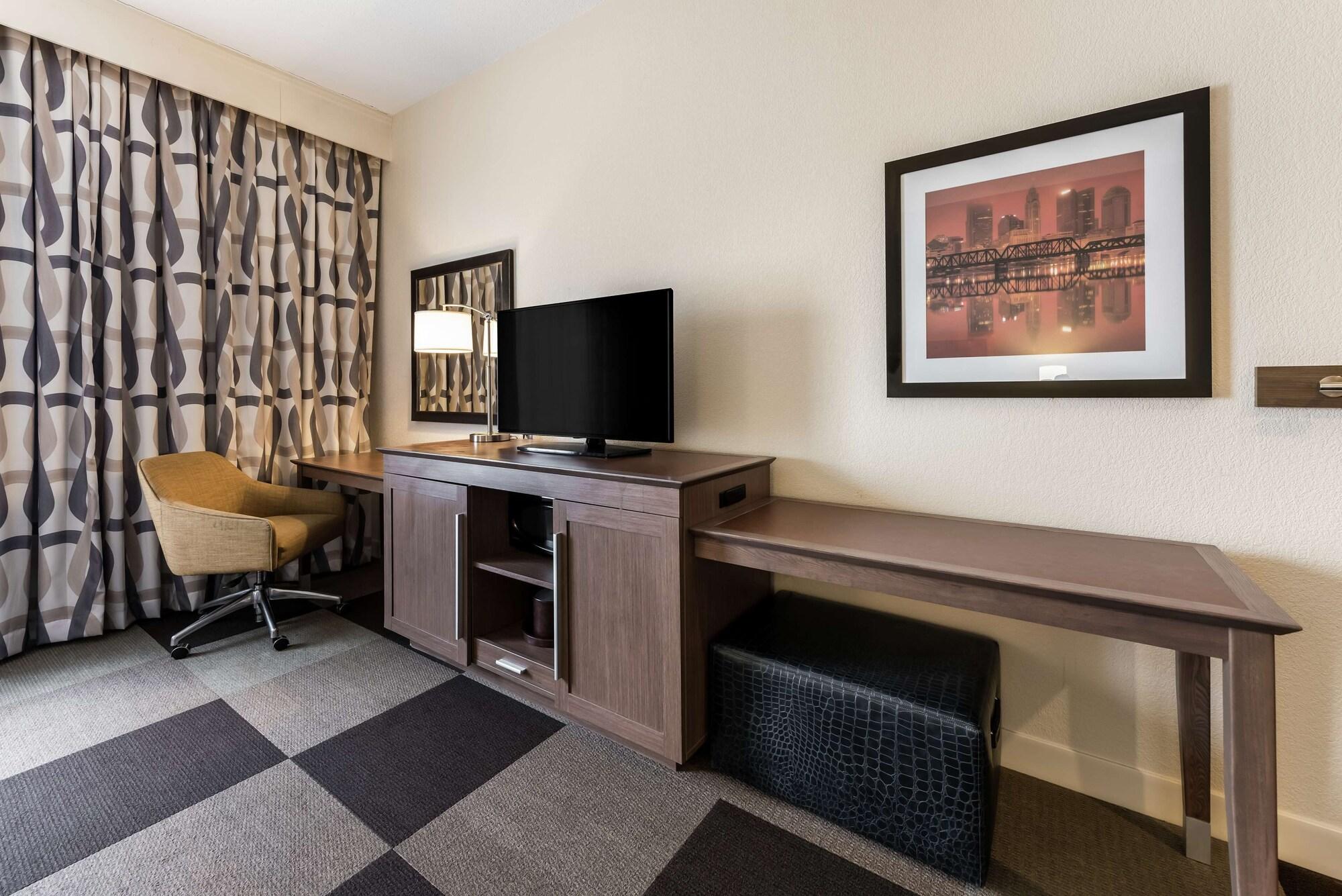 Hampton Inn Columbus I-70E/Hamilton Road Екстер'єр фото