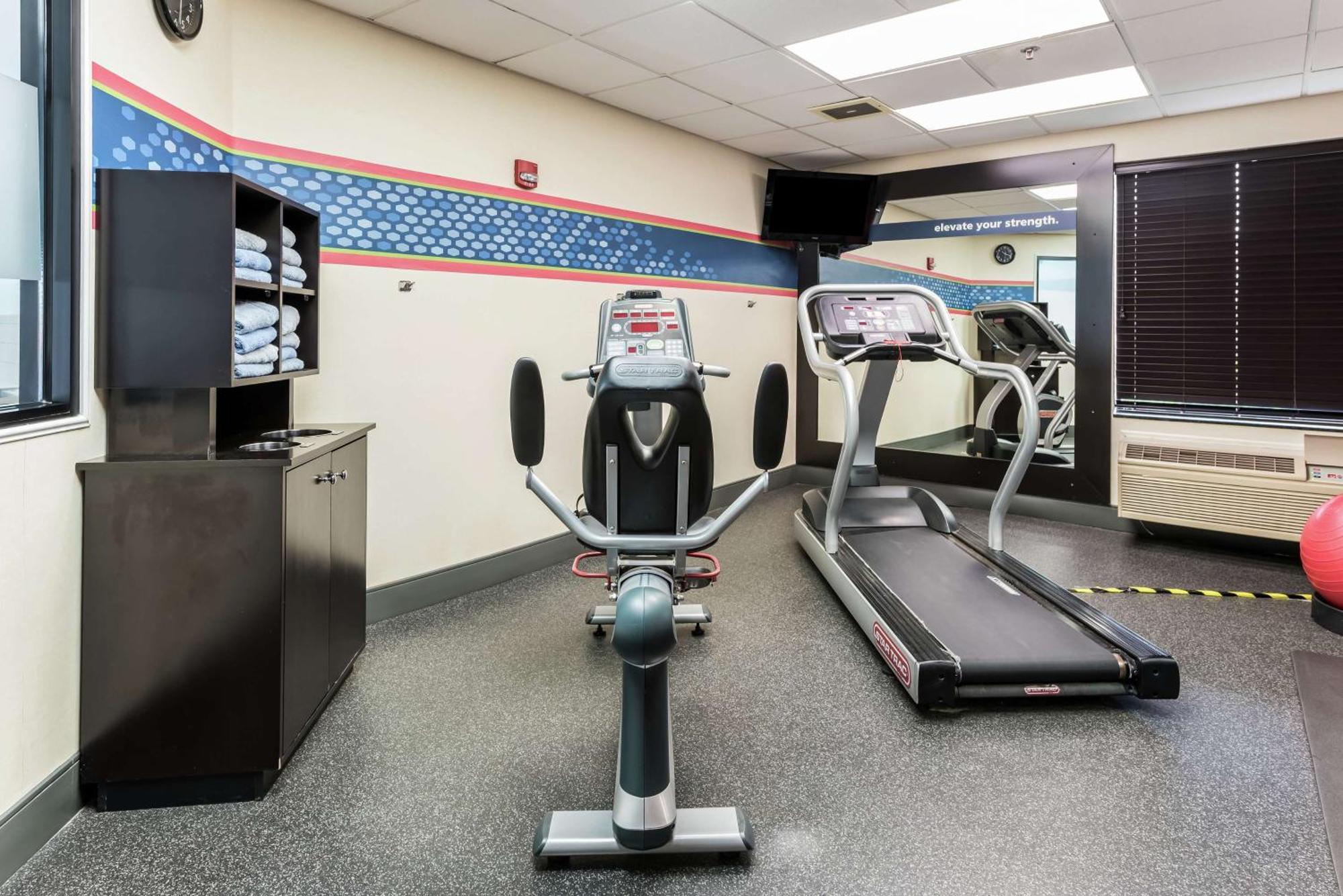 Hampton Inn Columbus I-70E/Hamilton Road Екстер'єр фото